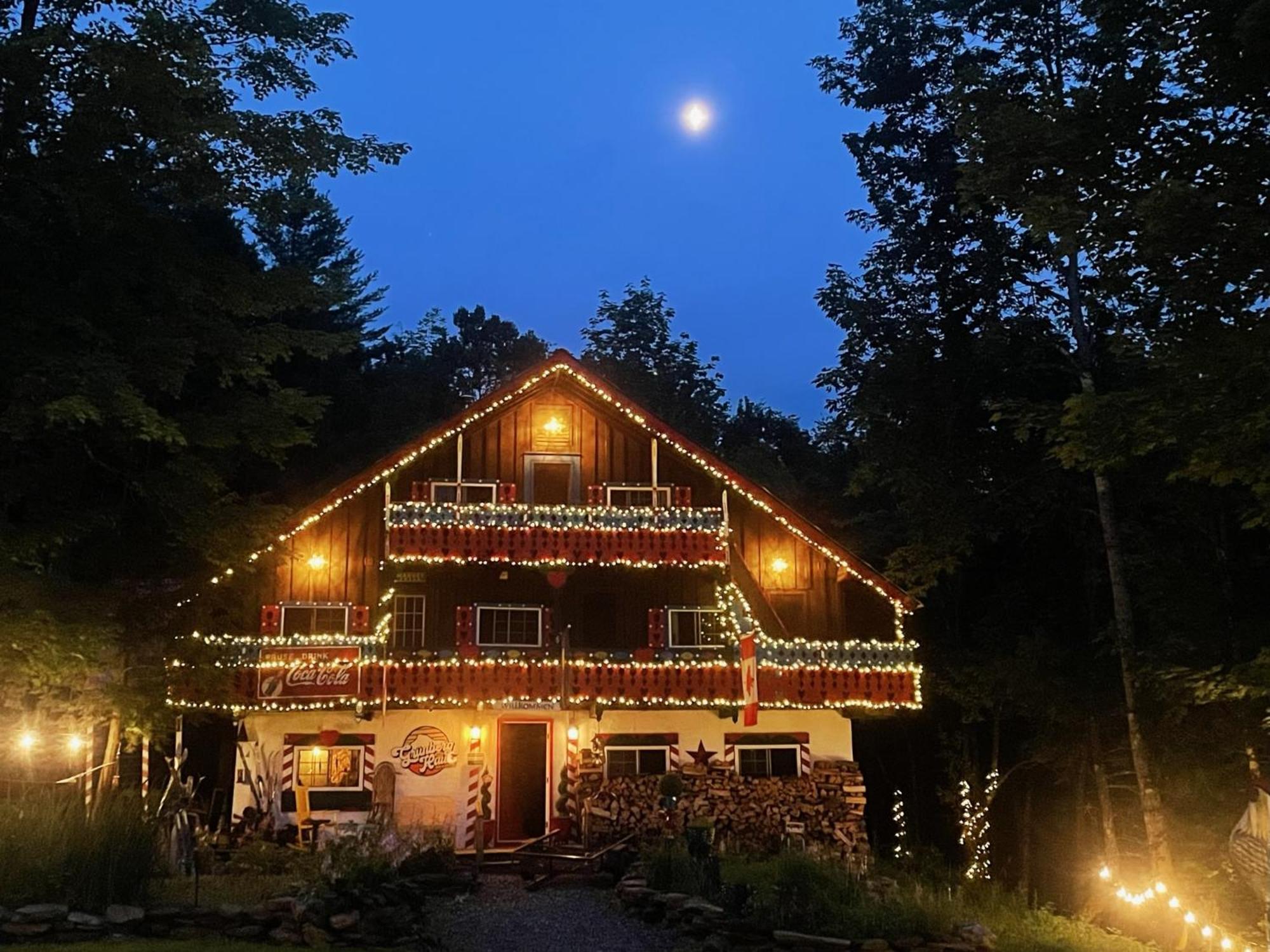Grunberg Haus Inn & Cabins Waterbury Exteriör bild