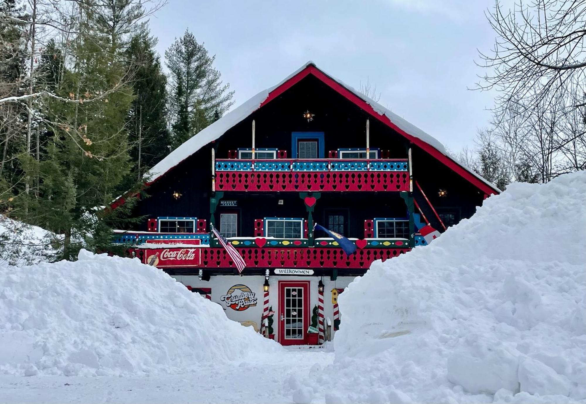 Grunberg Haus Inn & Cabins Waterbury Exteriör bild